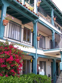 Fiesta Inn & Suites Santa Barbara Exterior photo